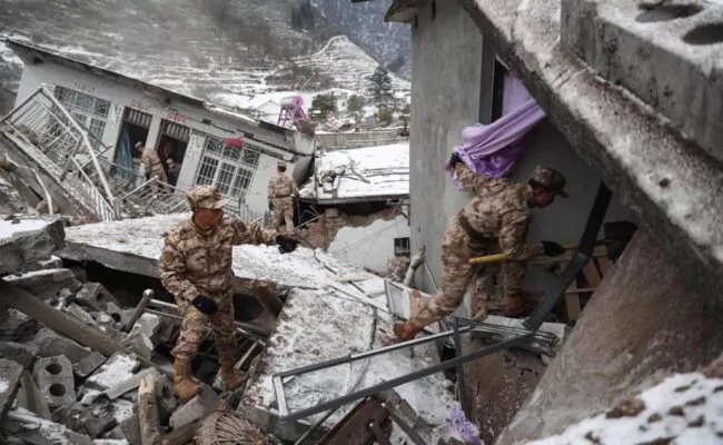 Al menos 3 muertos tras un terremoto de magnitud 7,1 en el noroeste de China