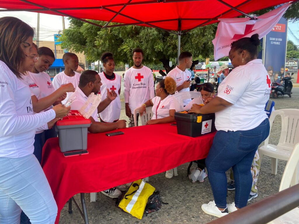 Cruz Roja Santo Domingo Oeste realiza operativo por el Día de la Virgen de la Altagracia