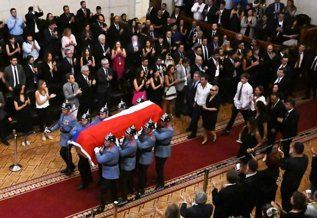 Despiden con honores al expresidente Piñera
