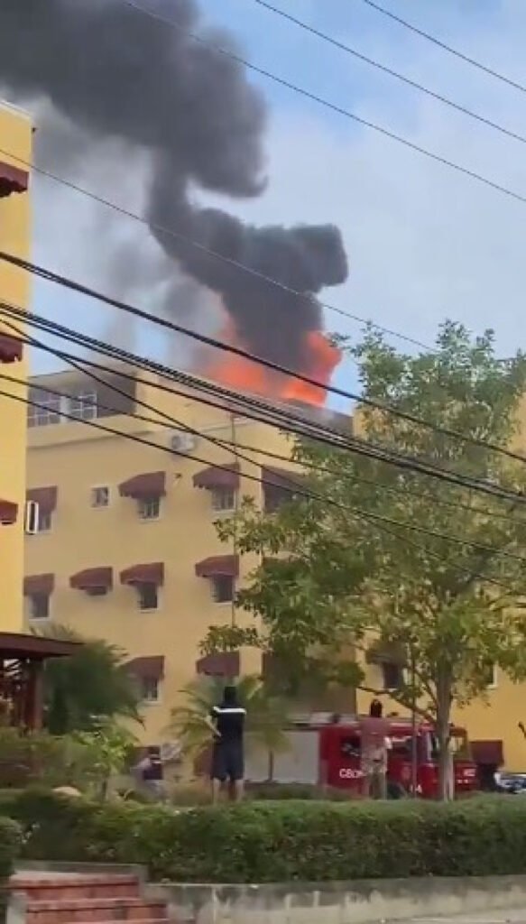 Dos apartamentos afectados por incendio en residencial Ciudad Real II