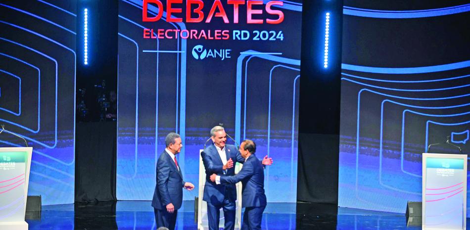 Será por separado que Abinader se reunirá con Leonel y Abel Martínez esta noche