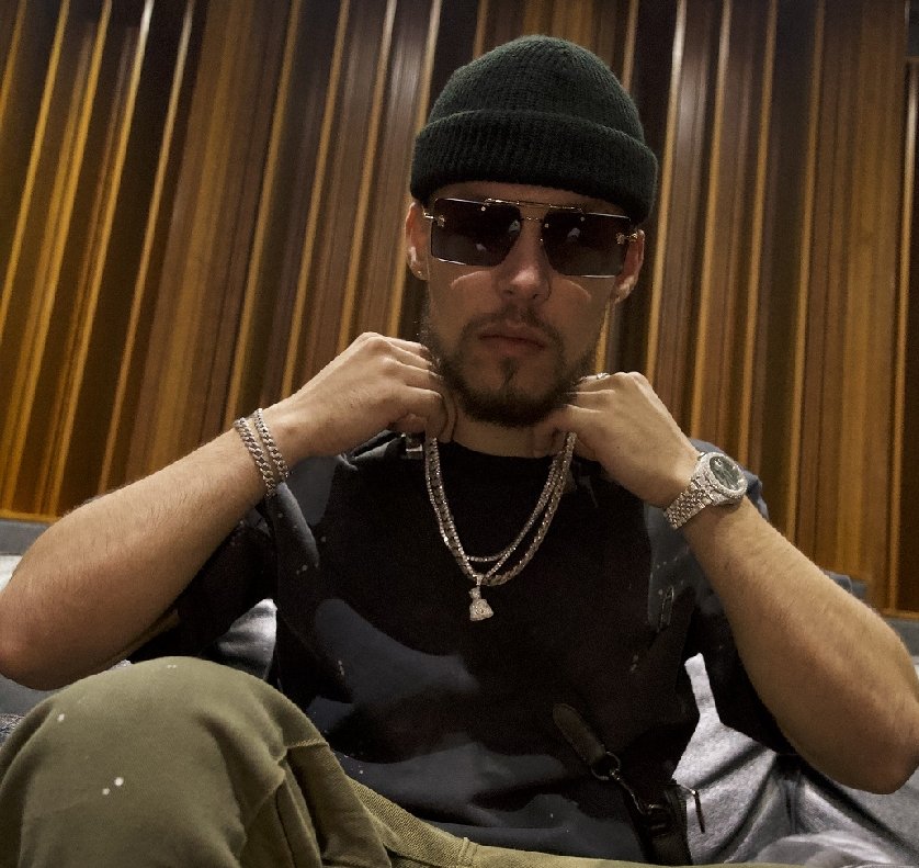 El Blxnco presenta su muy esperado nuevo sencillo “Cashetona” bajo Cash Money Records