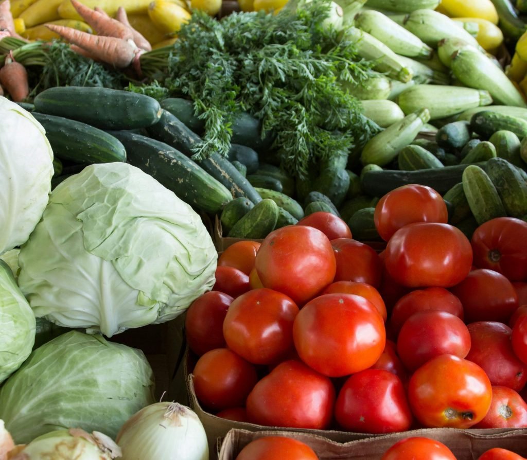 Ciudadanos protestan por el aumento de precios de bienes esenciales