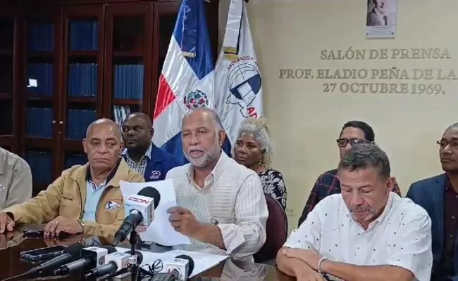 ADP se retira del Concurso de Oposición Docente 2024 que iniciaría este jueves