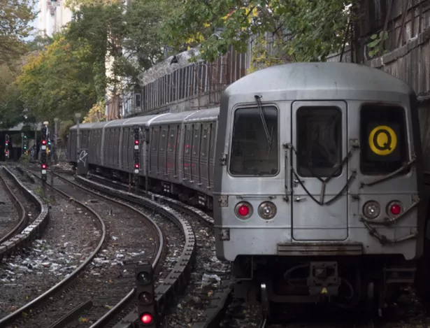 Actos de violencia en Metro NYC no dan tregua; en 2023 se registró el mayor número de agresiones en el transporte masivo desde 1996