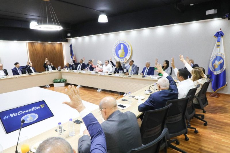 PRM propone que Ricardo de los Santos y Alfredo Pacheco sigan al frente del Senado y Cámara de Diputados