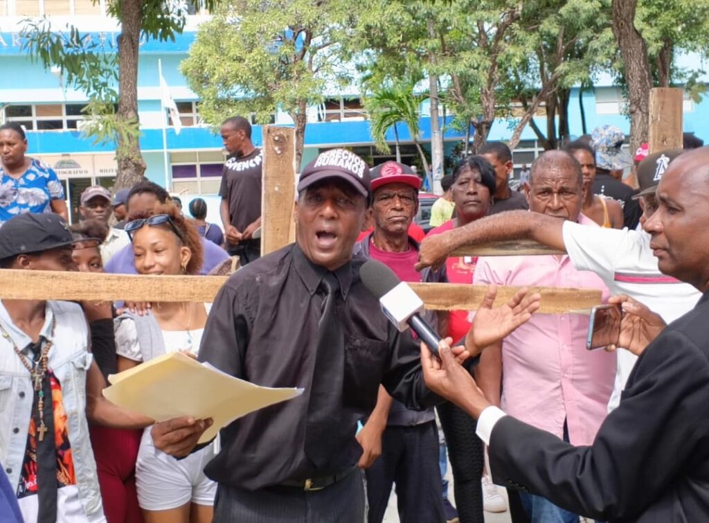 Defensores de los derechos humanos solicitan a la procuradora Miriam Germán ejecutar sentencias del TC en favor del empresario Antoni Carbone.