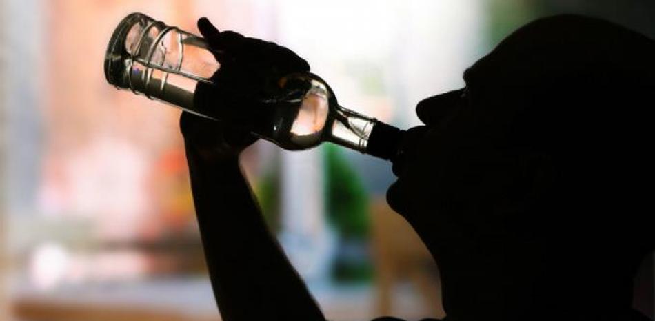 Alcalde de Georgia escondió alcohol en una zanja para prisioneros