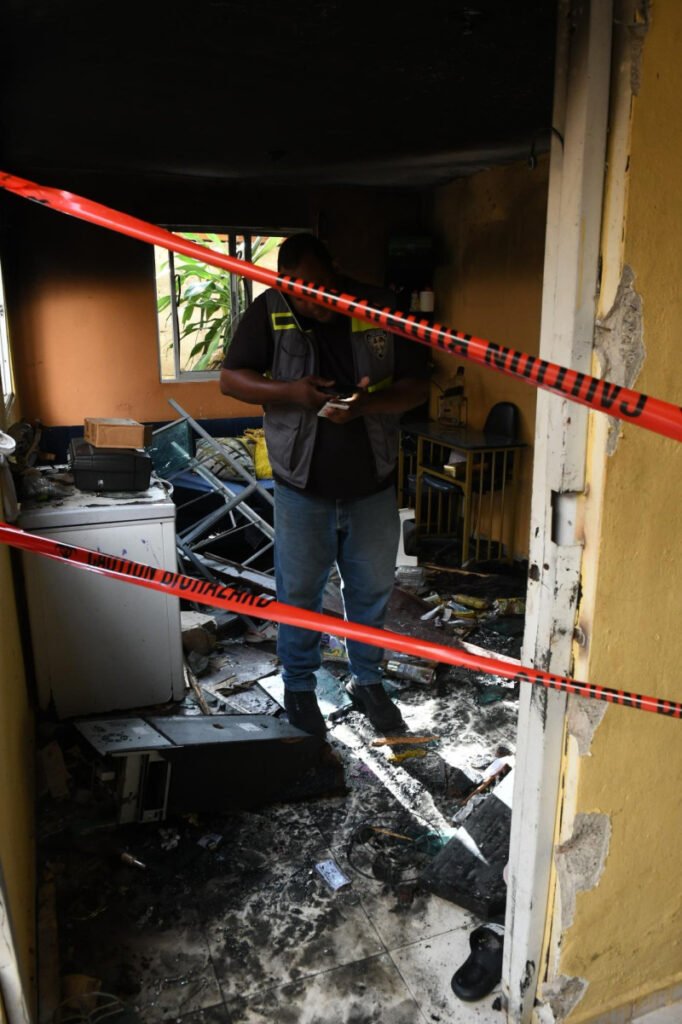 Feminicidio en Cristo Rey: el verdugo provoca explosión de cilindro de gas y afecta a varias personas