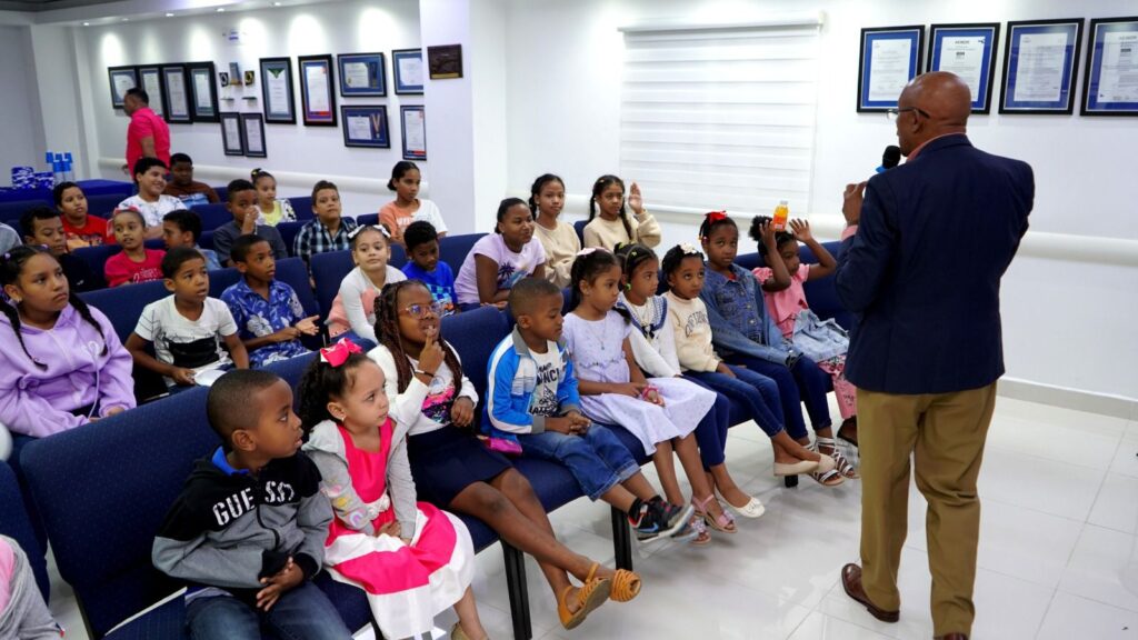 IDOPPRIL agasaja hijos de colaboradores con encuentro infantil de verano