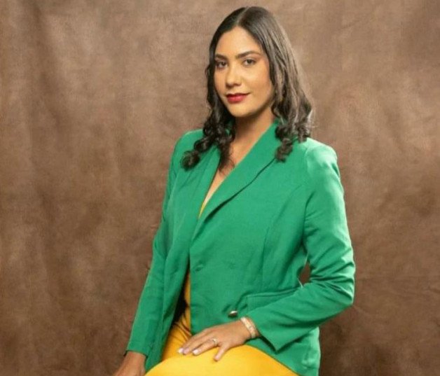 Periodista Yulisa Tavarez retoma su espacio «Tu historia» tras someterse a cirugía de emergencia