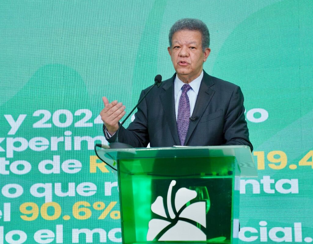 Sería una provocación al pueblo aprobar bombazo fiscal del PRM, sin modificar, asegura Leonel