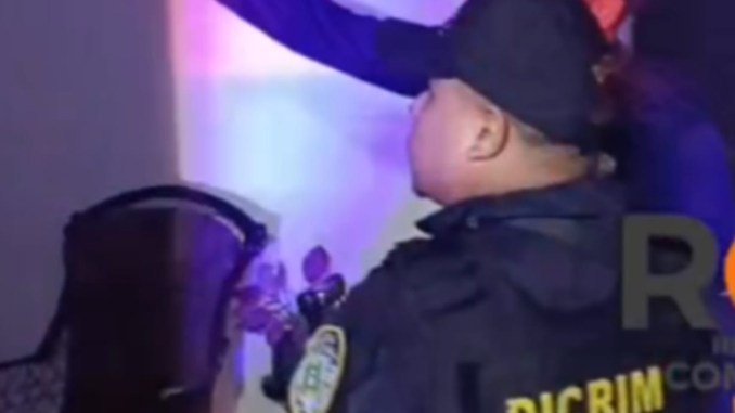 Un abogado mata uno de tres ladrones a los que habría sorprendido robando en su casa en SFM