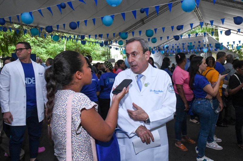 Instituto celebra Día Mundial de la Diabetes junto a su personal y pacientes