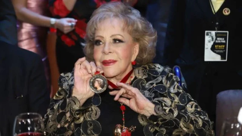 Actriz, empresaria, presentadora de televisión y hasta política, así fue la vida de Silvia Pinal