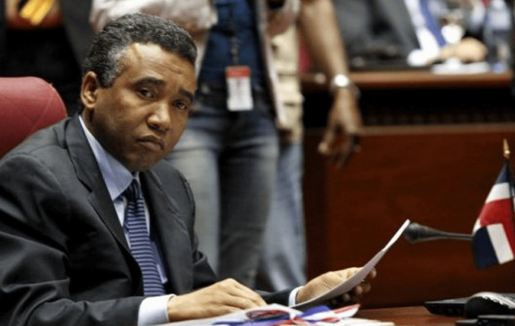 Senador Félix Bautista somete proyecto eliminaría exoneraciones