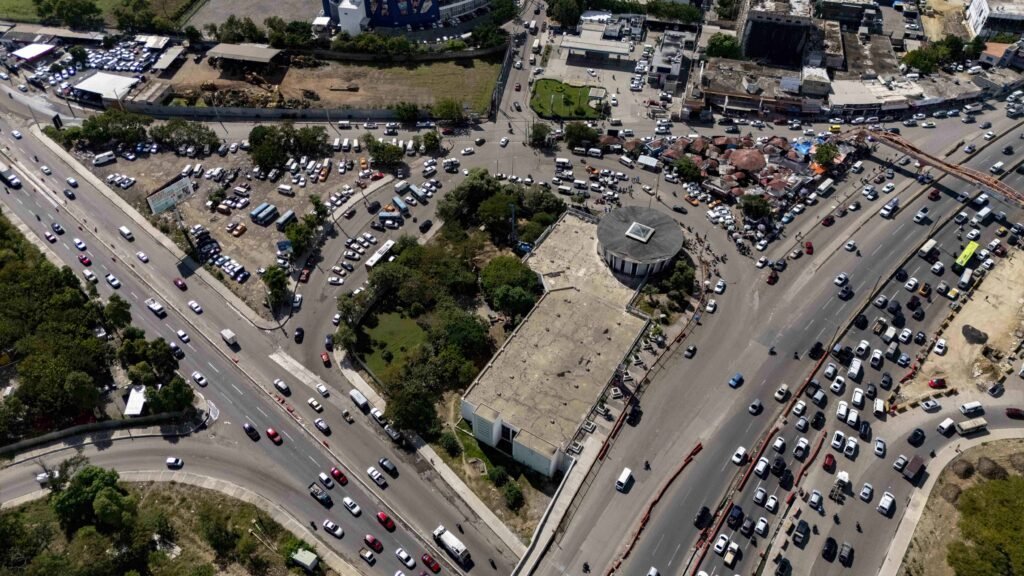 La realidad del tránsito en el kilómetro 9: opiniones contrapuestas de ciudadanos y choferes