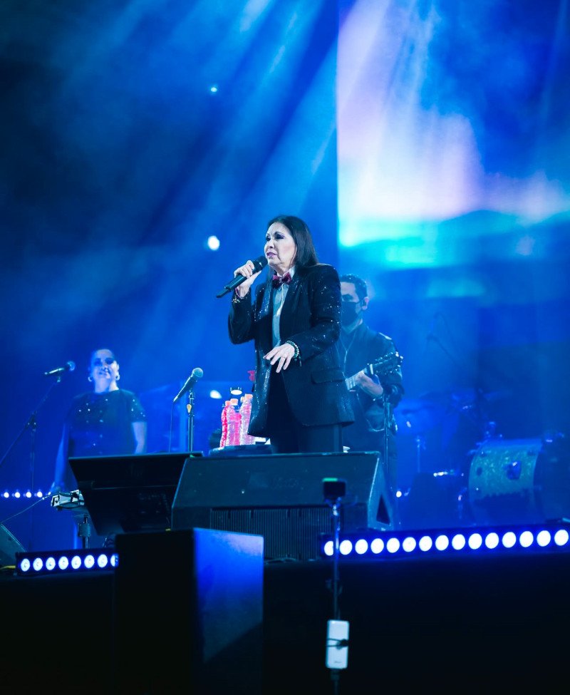 50 años después y Ana Gabriel le sigue «siendo fiel» a República Dominicana