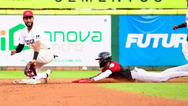 Gigantes y Estrellas obtienen victorias en beisbol dominicano
