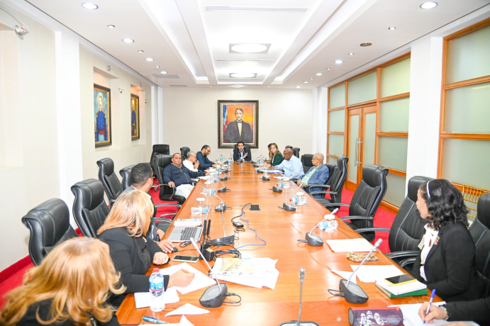 Comisión de Diputados comienza el lunes entrevistas para postulantes a la CCRD