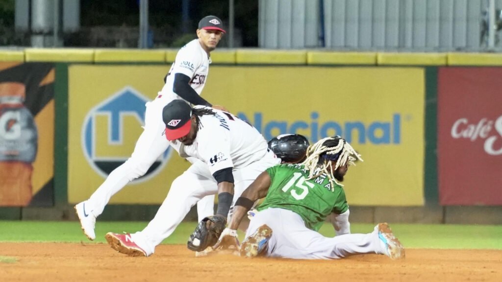 Las Estrellas están solos en la cima de la Liga Dominicana de Béisbol