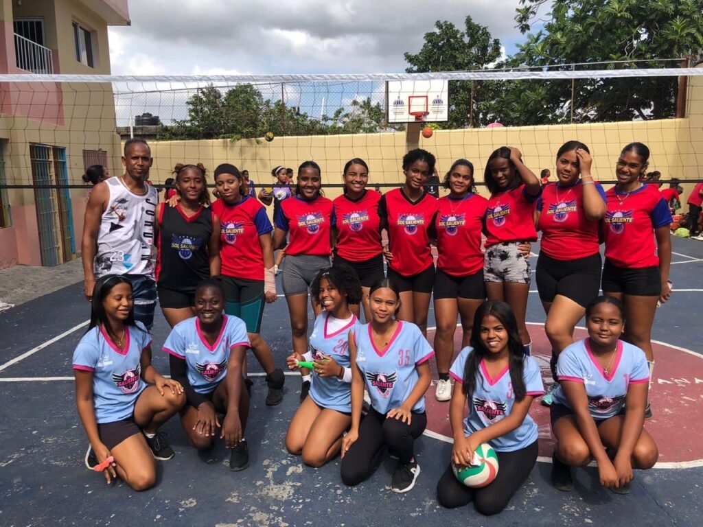 Club 16 de Agosto realiza torneo navideño de Voleibol