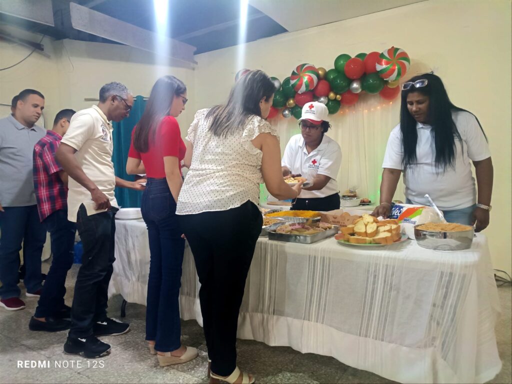 La Cruz Roja Santo Domingo Oeste celebra su tradicional Cena de Navidad