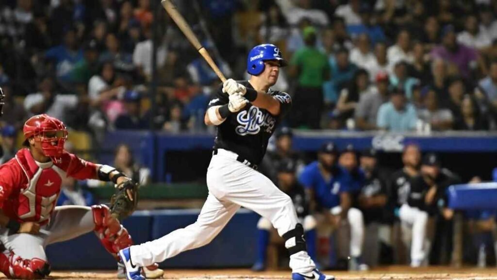 Licey vence en maratón a Escogido y toma delantera en Serie Final en LiDom
