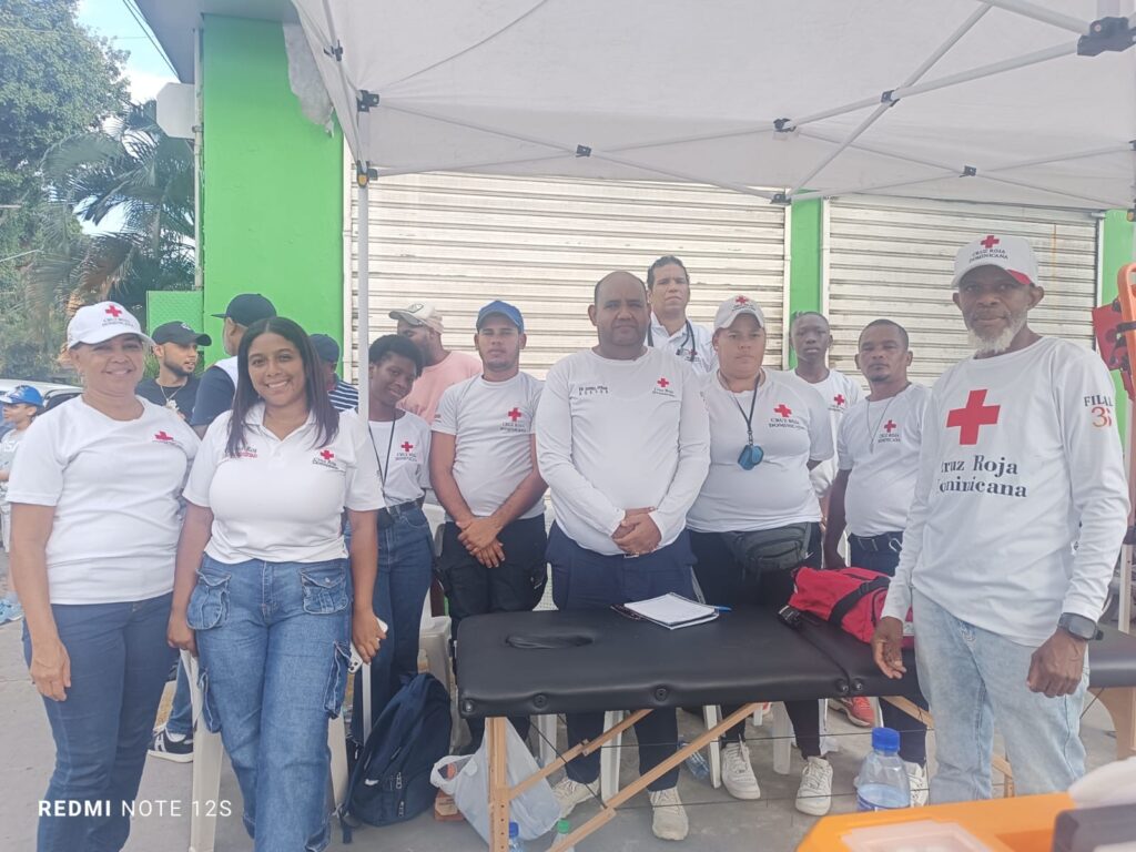 Cruz Roja Dominicana, Filial Herrera, brinda asistencia en el Carnaval 2025 de Santo Domingo Oeste