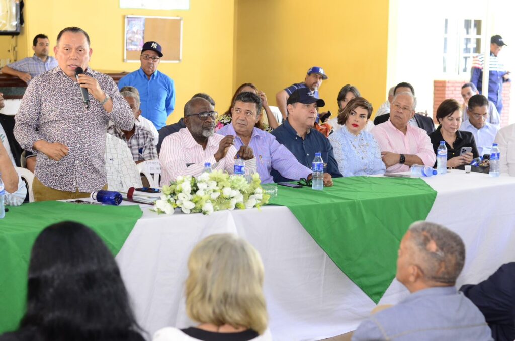 Radhames Jiménez lanza duras críticas al presente gobierno.