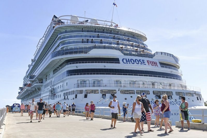 Alcaldía de Puerto Plata dispone el cobro de un dólar por cada excursionista que visite la ciudad