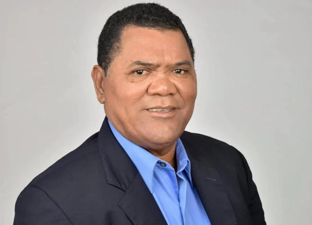 Renuncia del PLD el presidente municipal de San Luís Víctor Peña