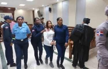 Condenan a 30 años de prisión a mujer por incendiar vivienda con su pareja dentro
