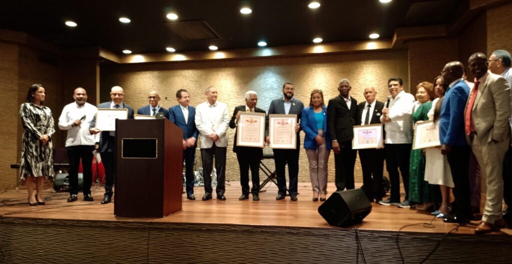Añoranzas Fraternal Celebra con Éxito su 3er Encuentro Anual, Honrando a Líderes Evangélicos