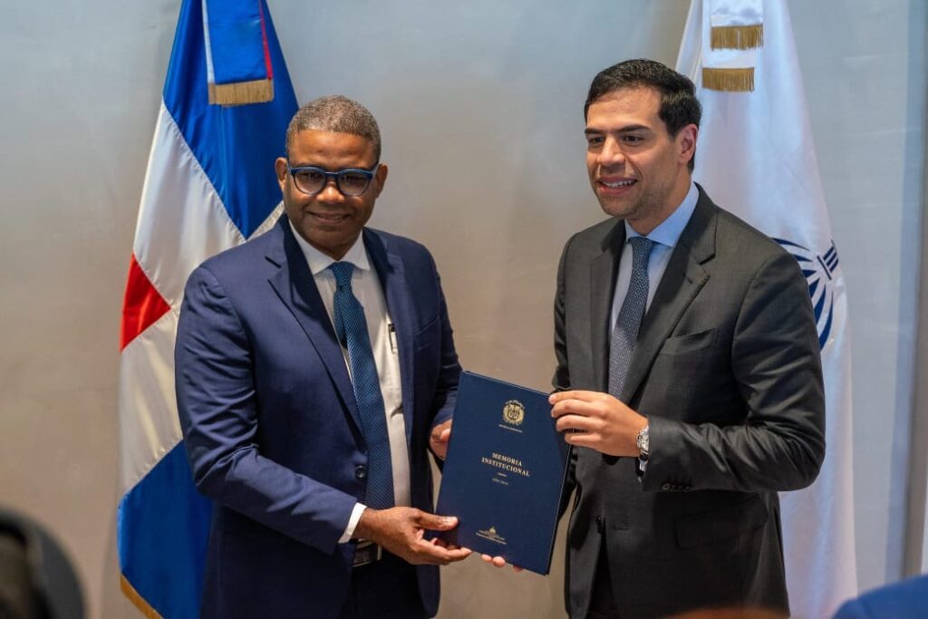 Robert Polanco asume como nuevo director de PROPEEP, promete seguir impulsando acciones sociales en beneficio de los más vulnerables del país