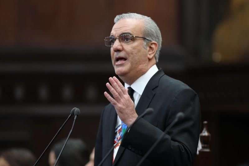 PE hace cambios en tren gubernamental mediante Decreto 103-25