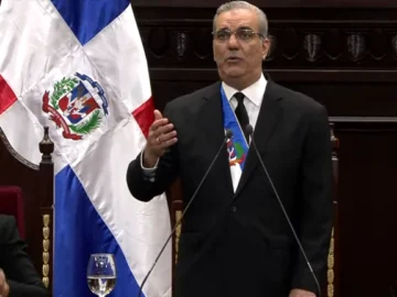 Presidente Abinader asciende a varios coroneles de la Policía Nacional al rango de general