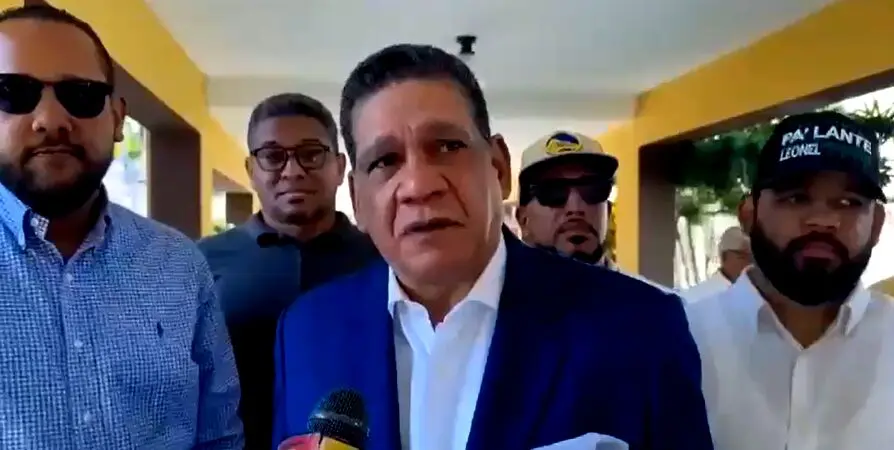 Arrecia campaña por la secretaría general de la Fuerza del Pueblo