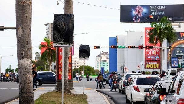 Cambios en el tránsito: prohibirán el giro a la izquierda desde la Churchill hacia la 27 de Febrero