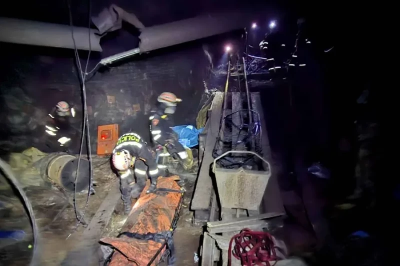 13 mineros son encontrados muertos en mina de oro en Perú