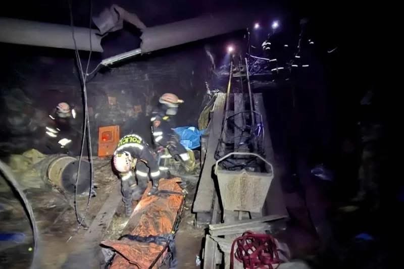 13 mineros son encontrados muertos en mina de oro en Perú
