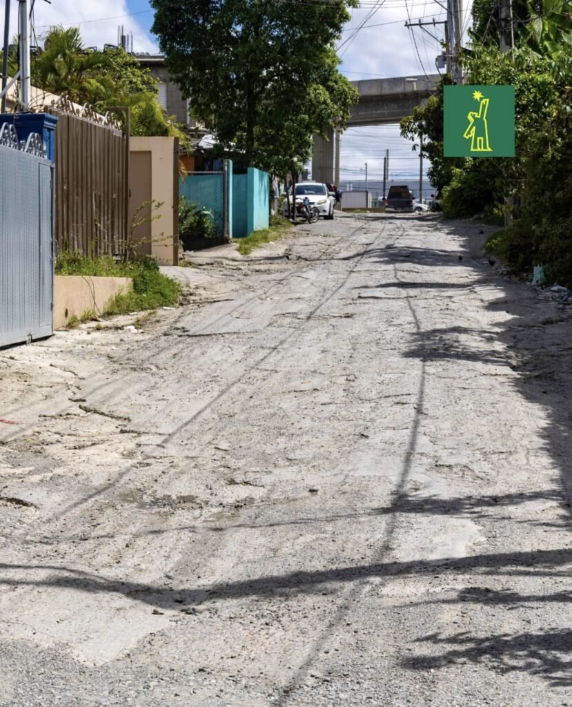 Vecinos de Santo Domingo Oeste denuncian abandono tras repetidas inundaciones