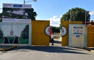 Envían a prisión a un hombre acusado de usar a niño de ocho años para distribuir drogas en Santiago