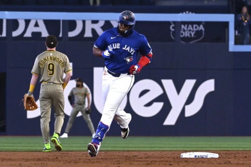 Vladimir Guerrero Jr. pegó su sexto cuadrangular en triunfo de Toronto ante Padres