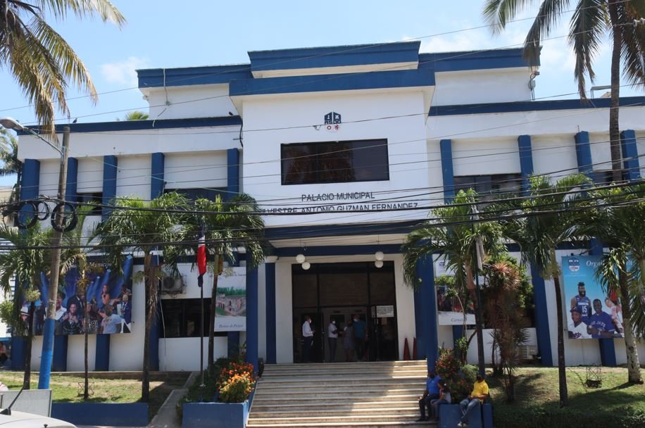 Nómina del Ayuntamiento Santo Domingo Oeste incluye personal en bloques de regidores sin representación en la Sala Capitular