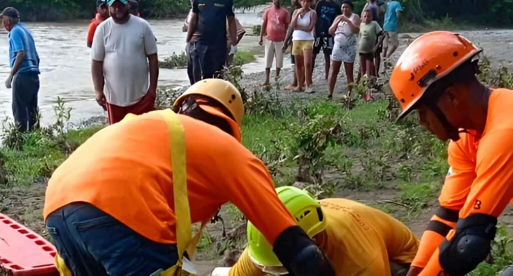 Hallan dos cuerpos en canal de riego entre Mao y Esperanza