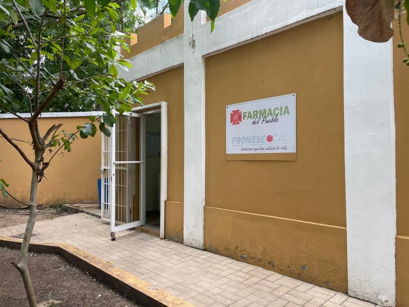 Se registra escasez de medicamentos en Farmacias del Pueblo en Santiago