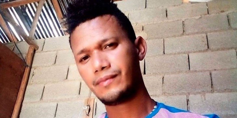 Padre le quita la vida a su hijo de un año y luego se suicida en El Factor de Nagua