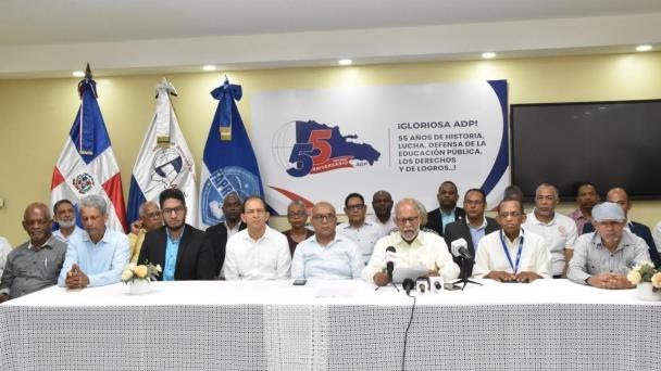 ADP y Faprouasd piden a Abinader retirar proyecto fusionaría el Minerd y la Mescyt