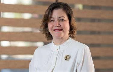 Aura Celeste Fernández, esposa de Guillermo Moreno, es designada como gerente general del CNSS